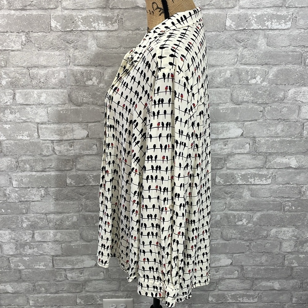 Jane & Delancey Bird Print Button
Down Shirt - Picture 3 of 6